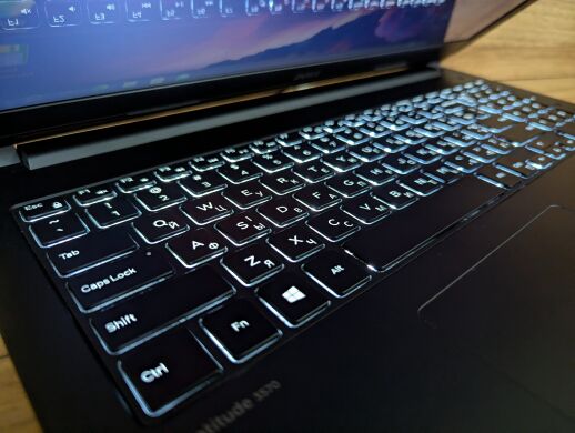 Ноутбук Б-клас Dell Latitude 3570 / 15.6" (1920x1080) IPS Touch / Intel Core i7-6500U (2 (4) ядра по 2.5 - 3.1 GHz) / 8 GB DDR3 / 240 GB SSD / nVidia GeForce 920M, 2 GB DDR3, 64-bit / WebCam / Windows 10