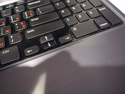 Ноутбук Б-класс Dell Latitude 3540 / 15.6" (1366x768) TN / Intel Core i3-4030U (2 (4) ядра по 1.9 GHz) / 8 GB DDR3 / 256 GB SSD / Intel HD Graphics 4400 / WebCam / DVD-RW