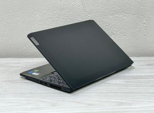 Ігровий ноутбук Lenovo IdeaPad Gaming 3 15IHU6 / 15.6" (1920x1080) IPS / Intel Core i5-11320H (4 (8) ядра по 2.5 - 4.5 GHz) / 16 GB DDR4 / 512 GB SSD M.2 / nVidia GeForce GTX 1650, 4 GB GDDR6, 128-bit / WebCam / Win 11 Home