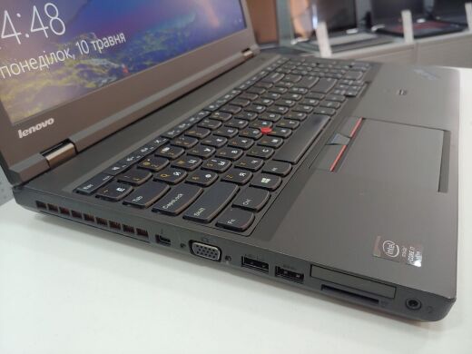 Ігровий ноутбук Lenovo ThinkPad W541 / 15.6" (1920x1080) TN / Intel Core i7-4700QM (4 (8) ядра по 2.4 - 3.4 GHz) / 8 GB DDR3 / 240 GB SSD / NVIDIA Quadro K2100M, 2 GB GDDR5, 128-bit / DVD-RW / WebCam 