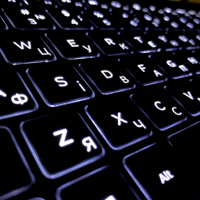 Ультрабук-трансформер Dell XPS 15 9575 / 15.6" (3840x2160) IPS Touch / Intel Core i7-8705G (4 (8) ядра по 3.1 - 4.1 GHz) / 16 GB DDR4 / 512 GB SSD / AMD Radeon RX Vega M GL, 4 GB HBM2, 1024-bit / USB Type-C