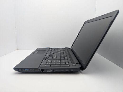 Ноутбук Toshiba Satellite C50-A / 15.6" (1366x768) TN / Intel Celeron N2820 (2 ядра по 2.13 - 2.39 GHz) / 8 GB DDR3 / 250 GB HDD / Intel HD Graphics / WebCam / DVD-ROM