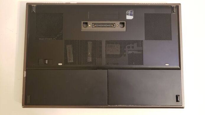 Мобільна робоча станція Б-клас Dell Precision M4800 / 15.6" (1920x1080) IPS / Intel Core i7-4930MX (4 (8) ядра по 3.0 - 3.9 GHz) / 32 GB DDR3 / 512 GB SSD + 500 GB HDD / AMD FirePro M5100, 2 GB GDDR5, 128-bit / WebCam / DVD-ROM