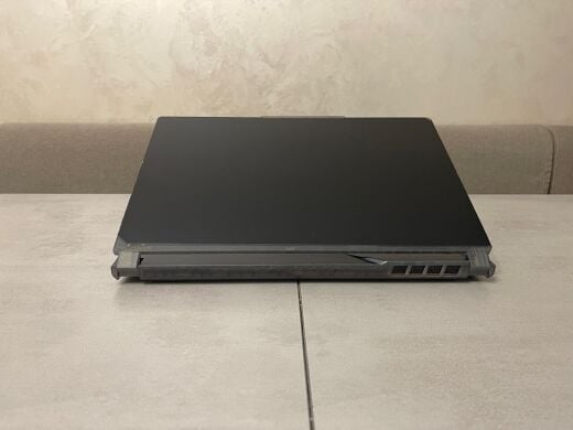 Ігровий ноутбук MSI Cyborg 15 A12VE / 15.6" (1920x1080) IPS / Intel Core i5-12450H (8 (12) ядер по 3.3 - 4.4 GHz) / 16 GB DDR5 / 512 GB SSD M.2 / nVidia GeForce RTX 4050, 6 GB GDDR6, 96-bit / WebCam