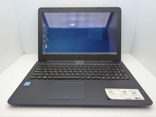 Ноутбук Asus E502S Black / 15.6" (1366x768) TN / Intel Pentium N3700 (4 ядра по 1.6 - 2.4 GHz) / 4 GB DDR3 / 120 GB SSD / Intel HD Graphics / WebCam
