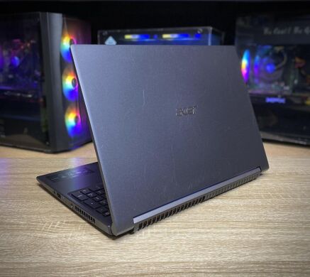 Ігровий ноутбук Acer Aspire 7 A715 / 15.6" (1920x1080) IPS / AMD Ryzen 5 5500U (6 (12) ядер по 2.1 - 4.0 GHz) / 8 GB DDR4 / 512 GB SSD / nVidia GeForce GTX 1650, 4 GB GDDR5, 128-bit / WebCam