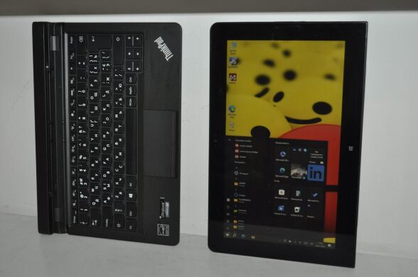 Ноутбук-трансформер Б-клас Lenovo ThinkPad Helix 20CH / 11.6" (1920x1080) TN Touch / Intel Core M-5Y10 (2 (4) ядра по 0.8 - 2.0 GHz) / 8 GB DDR3 / 256 GB SSD / Intel HD Graphics 5300 / WebCam / LTE / Windows 10 Pro + Клавіатура