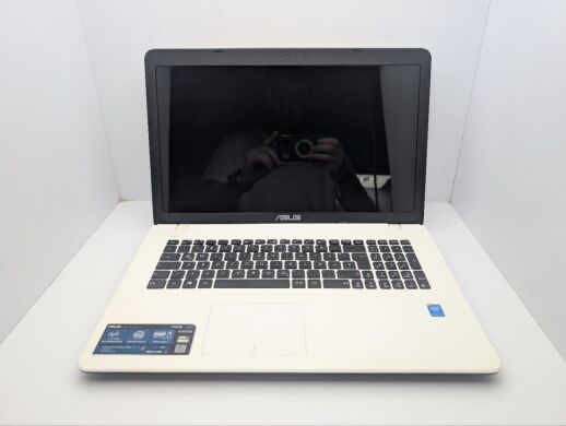Ноутбук Asus F751M / 17.3" (1600x900) TN / Intel Pentium N3530 (4 ядра по 2.16 - 2.58 GHz) / 8 GB DDR3 / 120 GB SSD / Intel HD Graphics / WebCam / DVD-ROM