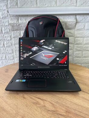 Ігровий ноутбук Asus ROG Strix GL702VI / 17.3" (1920x1080) IPS / Intel Core i7-7700HQ (4 (8) ядра по 2.8 - 3.8 GHz) / 32 GB DDR4 / 256 GB SSD M.2 + 2000 GB HDD / nVidia GeForce GTX 1080, 8 GB GDDR5X, 256-bit / WebCam