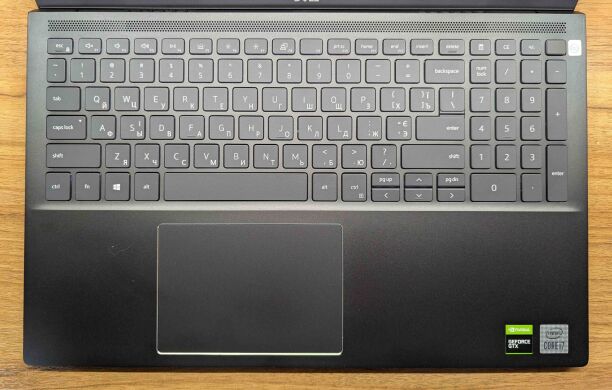 Игровой ноутбук Dell Vostro 7500 / 15.6" (1920x1080) IPS / Intel Core i7-10750H (6 (12) ядер по 2.6 - 5.0 GHz) / 16 GB DDR4 / 512 GB SSD / nVidia GeForce GTX 1650, 4 GB GDDR6, 128-bit / WebCam / TouchID / Windows 10