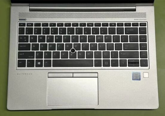 Игровой ноутбук HP EliteBook 840 G6 / 14" (1920x1080) IPS Touch / Intel Core i7-8650U (4 (8) ядра по 1.9 - 4.2 GHz) / 16 GB DDR4 / 256 GB SSD M.2 / AMD Radeon RX 540, 2 GB GDDR5, 128-bit / WebCam