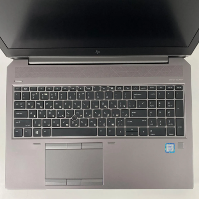 Мобільна робоча станція Б-клас HP zBook 15 G5 / 15.6" (1920x1080) IPS / Intel Xeon E-2176M (6 (12) ядер по 2.7 - 4.4 GHz) / 16 GB DDR4 / 500 GB SSD / nVidia Quadro P2000, 4 GB GDDR5, 128-bit / WebCam / TouchID