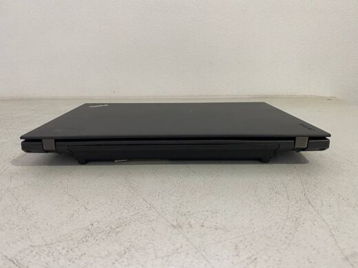 Нетбук Lenovo ThinkPad X260 / 12.5" (1366x768) TN / Intel Core i5-6300U (2 (4) ядра по 2.4 - 3.0 GHz) / 8 GB DDR4 / 128 GB SSD / Intel HD Graphics 520 / WebCam / Посилена АКБ