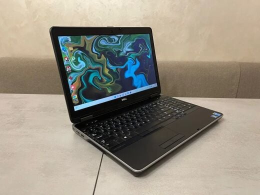Ноутбук Dell Latitude E6540 / 15.6" (1366x768) TN / Intel Core i5-4310M (2 (4) ядра по 2.7 - 3.4 GHz) / 8 GB DDR3 / 128 GB SSD / Intel HD Graphics 4600 / WebCam / DVD-RW / HDMI