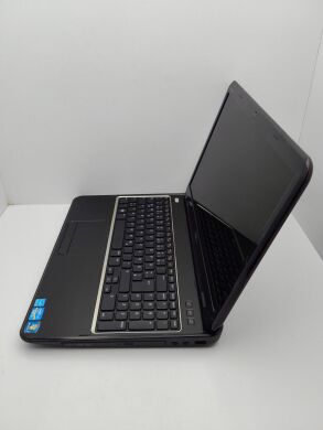 Ноутбук Dell N5110M / 15.6" (1366x768) TN / Intel Core i3-2350M (2 (4) ядра по 2.3 GHz) / 6 GB DDR3 / 320 GB HDD / nVidia GeForce GT 525M, 1 GB GDDR3, 128-bit / WebCam