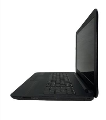 Ноутбук HP Pavilion 15-ba037cl / 15.6" (1366x768) TN / AMD A10-9600P (4 ядра по 2.4 - 3.3 GHz) / 8 GB DDR4 / 128 GB SSD / AMD Radeon R5 Graphics / WebCam / HDMI