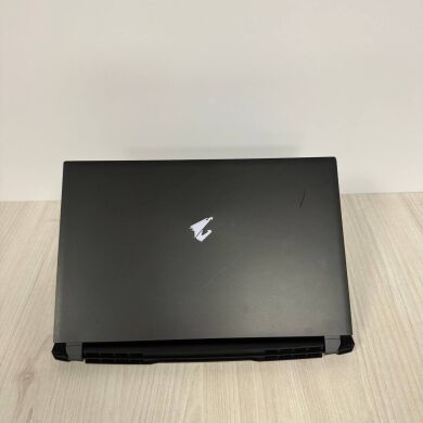 Игровой ноутбук Б-класс Gigabyte Aorus 15G YC / 15.6" (1920x1080) IPS / Intel Core i7-10870H (8 (16) ядер по 2.2 - 5.0 GHz) / 16 GB DDR4 / 1000 GB SSD NVMe / nVidia GeForce RTX 3080, 16 GB GDDR6, 256-bit / WebCam