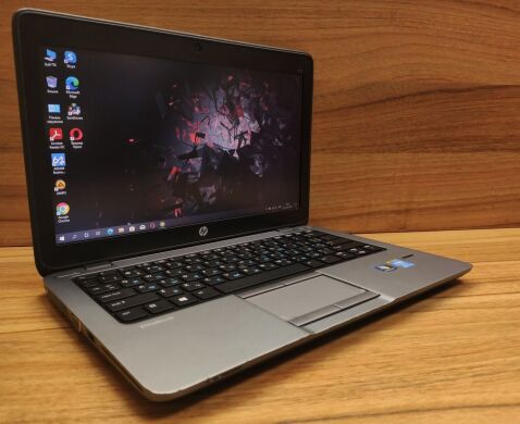 Нетбук Б-класс HP EliteBook 820 G1 / 12.5" (1366x768) TN / Intel Core i7-4600U (2 (4) ядра по 2.1 - 3.3 GHz) / 8 GB DDR3 / 240 GB SSD / Intel HD Graphics 4400 / WebCam / HDMI
