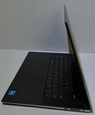 Мобільна робоча станція Б-клас Dell Precision 5560 / 15.6" (1920x1080) IPS / Intel Core i5-11500H (6 (12) ядер по 2.4 - 4.6 GHz) / 32 GB DDR4 / 512 GB SSD / nVidia Quadro T1200, 4 GB GDDR6, 128-bit / WebCam / Win 11 Pro