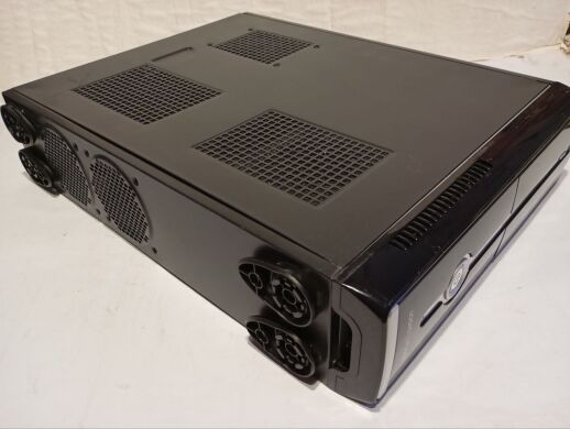 ПК Б-класс LogicPower SFF / Intel Core 2 Quad Q8300 (4 ядра по 2.5 GHz) / 6 GB DDR2 / 120 GB SSD / Intel GMA X4500 / Win 10