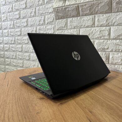 Игровой ноутбук HP Pavilion Gaming 15-cx0056wm / 15.6" (1920x1080) IPS / Intel Core i5-8300H (4 (8) ядра по 2.3 - 4.0 GHz) / 16 GB DDR4 / 256 GB SSD M.2 + 1000 GB HDD / nVidia GeForce GTX 1050 Ti, 4 GB GDDR5, 128-bit / WebCam