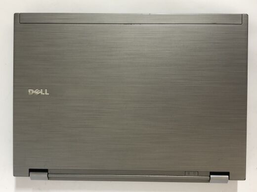 Ноутбук Б-клас Dell Latitude E6410 / 14.1" (1440x900) TN / Intel Core i7-620M (2 (4) ядра по 2.67 - 3.33 GHz) / 4 GB DDR3 / 250 GB HDD / nVidia NVS 3100M, 512 MB DDR3, 64-bit / DVD-ROM / WebCam