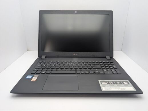 Ноутбук Acer Aspire A315-51 / 15.6" (1366x768) TN / Intel Core i3-6006U (2 (4) ядра по 2.0 GHz) / 8 GB DDR4 / 120 GB SSD / Intel HD Graphics 520 / WebCam