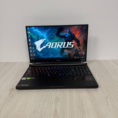 Игровой ноутбук Б-класс Gigabyte Aorus 15G YC / 15.6" (1920x1080) IPS / Intel Core i7-10870H (8 (16) ядер по 2.2 - 5.0 GHz) / 16 GB DDR4 / 1000 GB SSD NVMe / nVidia GeForce RTX 3080, 16 GB GDDR6, 256-bit / WebCam