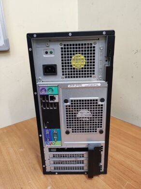 Системный блок Dell OptiPlex 790 Tower / Intel Core i3-2120 (2 (4) ядра по 3.3 GHz) / 8 GB DDR3 / no HDD / Intel HD Graphics 2000 / 265W / DVD-ROM / DisplayPort