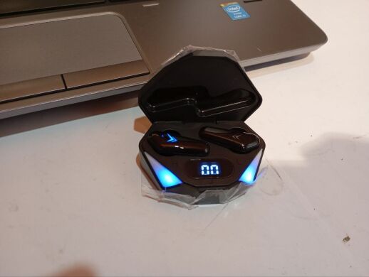 Ноутбук Б-класс HP ProBook 640 G1 / 14" (1366x768) TN / Intel Core i5-4310M (2 (4) ядра по 2.7 - 3.4 GHz) / 8 GB DDR3 / 500 GB HDD / Intel HD Graphic 4600 / WebCam / DVD-RW + беспроводные наушники Ноутбук Б-класс HP ProBook 640 G1 / 14" (1366x768) TN / Intel Core i5-4310M (2 (4) ядра по 2.7 - 3.4 GHz) / 8 GB DDR3 / 500 GB HDD / Intel HD Graphic 4600 / WebCam / DVD-RW + беспроводные наушники