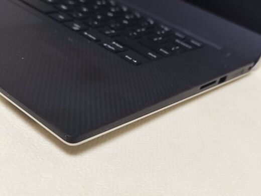 Игровой ноутбук Dell XPS 15 9550 / 15.6" (1920x1080) IPS / Intel Core i5-6300HQ (4 ядра по 2.3 - 3.2 GHz) / 16 GB DDR4 / 256 GB SSD / nVidia GeForce GTX 960M, 2 GB GDDR5, 128-bit / WebCam