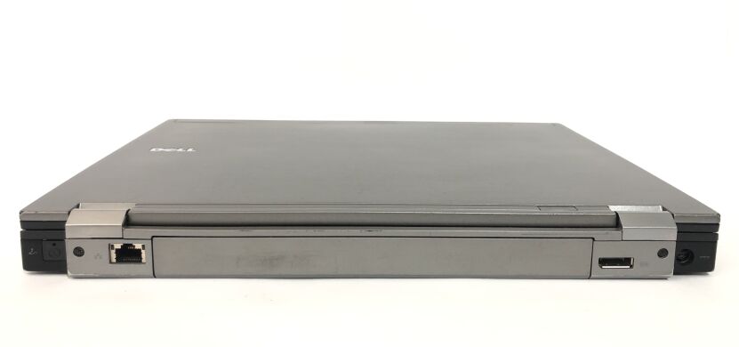 Ноутбук Б-клас Dell Latitude E6410 / 14.1" (1440x900) TN / Intel Core i7-620M (2 (4) ядра по 2.67 - 3.33 GHz) / 4 GB DDR3 / 250 GB HDD / nVidia NVS 3100M, 512 MB DDR3, 64-bit / DVD-ROM / WebCam
