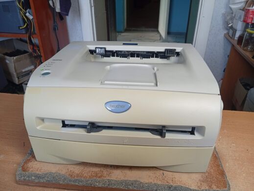 Принтер Б-класс Brother HL-2040R / Лазерная монохромная печать / 600x600 dpi / A4 / 20 стр/мин / USB 2.0, LPT