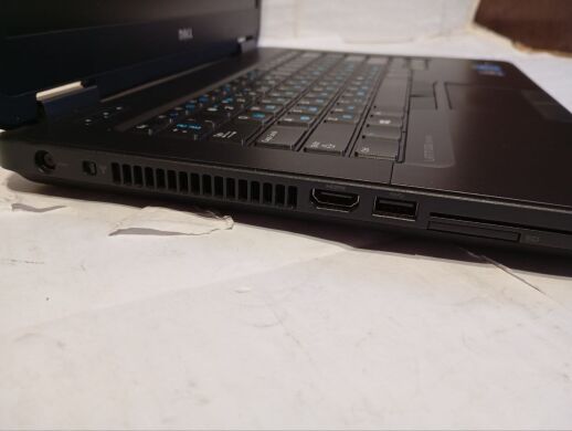 Ноутбук Dell Latitude E5440 / 14" (1366x768) TN / Intel Core i7-4600U (2 (4) ядра по 2.1 - 3.3 GHz) / 8 GB DDR3 / 240 GB SSD / nVidia GeForce GT 720M, 2 GB GDDR3, 64-bit / DVD-ROM