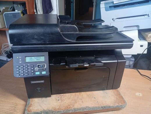 БФП HP Б-клас LaserJet Pro M1212nf / Лазерний монохромний друк / 1200x1200 dpi / A4 / 18 стор./хв / USB 2.0, Ethernet, RJ-11