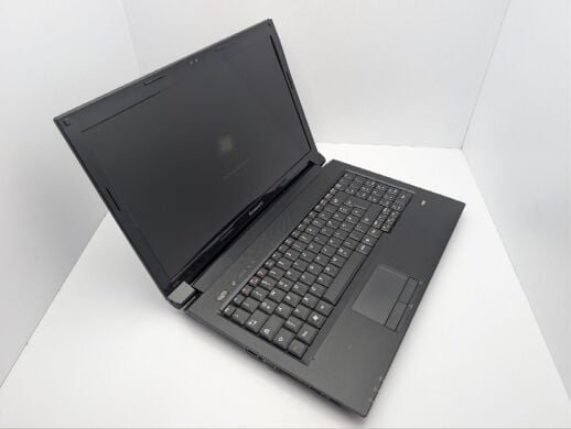 Ноутбук Lenovo B560 / 15.6" (1366x768) TN / Intel Core i3-350M (2 (4) ядра по 2.2 GHz) / 6 GB DDR3 / 320 GB HDD / Intel HD Graphics / WebCam / DVD-ROM