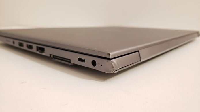 Мобильная рабочая станция Б-класс HP ZBook 15u G6 / 15.6" (1920x1080) IPS / Intel Core i7-8665U (4 (8) ядра по 1.9 - 4.8 GHz) / 16 GB DDR4 / 512 GB SSD / AMD Radeon Pro WX 3200, 4 GB GDDR5, 128-bit / WebCam