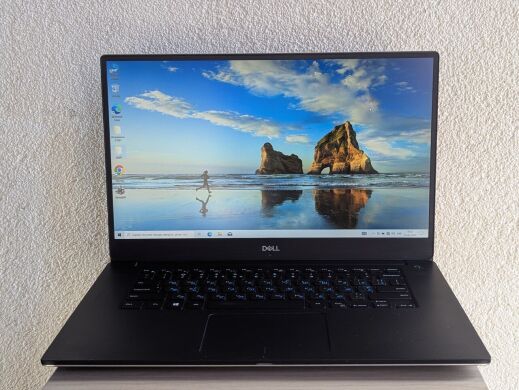 Мобільна робоча станція Б-клас Dell Precision 5530 / 15.6" (1920x1080) IPS / Intel Core i5-8400H (4 (8) ядра по 2.5 - 4.2 GHz) / 16 GB DDR4 / 256 GB SSD + 1000 GB HDD / nVidia Quadro P1000, 4 GB GDDR5, 128-bit / WebCam