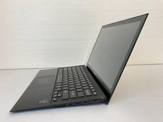 Ноутбук Б-клас Sony Vaio SVP132A1CM / 13.1" (1920x1080) TN Touch / Intel Core i5-4200U (2 (4) ядра по 1.6 - 2.6 GHz) / 4 GB DDR3 / 128 GB SSD / Intel HD Graphics 4400 / WebCam