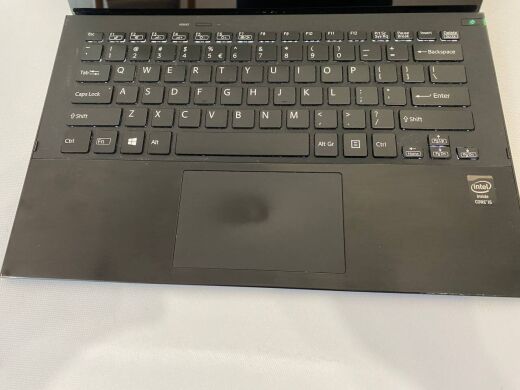 Ноутбук Б-клас Sony Vaio SVP132A1CM / 13.1" (1920x1080) TN Touch / Intel Core i5-4200U (2 (4) ядра по 1.6 - 2.6 GHz) / 4 GB DDR3 / 128 GB SSD / Intel HD Graphics 4400 / WebCam