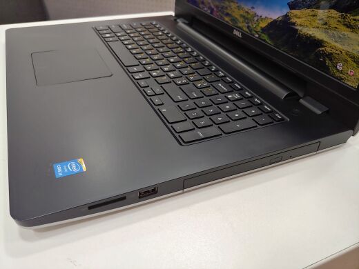 Dell Inspiron 5748 / 17.3" (1600x900) TN / Intel Core i5-4210U (2 (4) ядра по 1.7 - 2.7 GHz) / 8 GB DDR3 / 240 GB SSD / DVD-RW / WebCam Dell Inspiron 5748 / 17.3" (1600x900) TN / Intel Core i5-4210U (2 (4) ядра по 1.7 - 2.7 GHz) / 8 GB DDR3 / 240 GB SSD / DVD-RW / WebCam