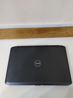Dell Latitude E5530 / 15.6" (1366x768) / Intel Core i3-3110M (2(4)ядра по 2.4GHz) / 4 GB DDR3 / 320 GB HDD / USB 3.0