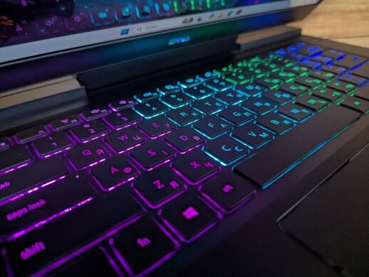 Игровой ноутбук Dell G7 7500 / 15.6" (3840x2160) IPS / Intel Core i7-10750H (6 (12) ядер по 2.6 - 5.0 GHz) / 32 GB DDR4 / 1000 GB SSD / nVidia GeForce RTX 2070, 8 GB GDDR6, 256-bit / WebCam / Windows 11 Игровой ноутбук Dell G7 7500 / 15.6" (3840x2160) IPS / Intel Core i7-10750H (6 (12) ядер по 2.6 - 5.0 GHz) / 32 GB DDR4 / 1000 GB SSD / nVidia GeForce RTX 2070, 8 GB GDDR6, 256-bit / WebCam / Windows 11