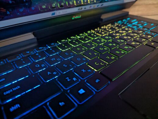 Игровой ноутбук Dell G7 7500 / 15.6" (3840x2160) IPS / Intel Core i7-10750H (6 (12) ядер по 2.6 - 5.0 GHz) / 32 GB DDR4 / 1000 GB SSD / nVidia GeForce RTX 2070, 8 GB GDDR6, 256-bit / WebCam / Windows 11 Игровой ноутбук Dell G7 7500 / 15.6" (3840x2160) IPS / Intel Core i7-10750H (6 (12) ядер по 2.6 - 5.0 GHz) / 32 GB DDR4 / 1000 GB SSD / nVidia GeForce RTX 2070, 8 GB GDDR6, 256-bit / WebCam / Windows 11