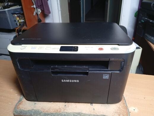 МФУ Samsung SCX-3200 / Лазерная монохромная печать / 1200x1200 dpi / A4 / 17 стр/мин / 1x USB 2.0 / Дуплекс