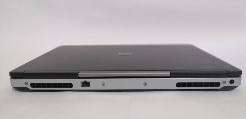 Мобильная рабочая станция Б-класс Dell Precision 7520 / 15.6" (1920x1080) TN / Intel Core i7-7820HQ (4 (8) ядра по 2.9 - 3.9 GHz) / 8 GB DDR4 / 512 GB SSD / AMD Radeon Pro WX 4150, 4 GB GDDR5, 128-bit / WebCam / HDMI / АКБ NEW / Windows 10 Pro