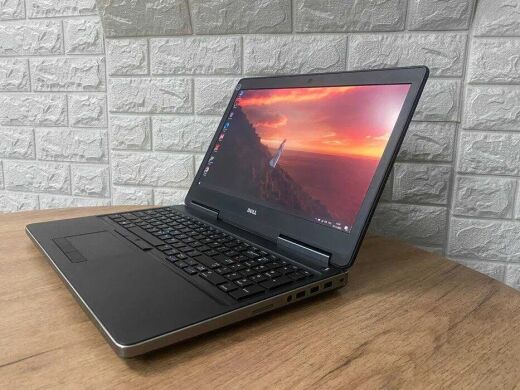 Мобильная рабочая станция Б-класс Dell Precision 7520 / 15.6" (1920x1080) TN / Intel Xeon E3-1535M v6 (4 (8) ядра по 3.1 - 4.2 GHz) / 16 GB DDR4 / 128 GB SSD M.2 + 500 GB HDD / AMD Radeon Pro WX 4130, 2 GB GDDR5, 128-bit / WebCam