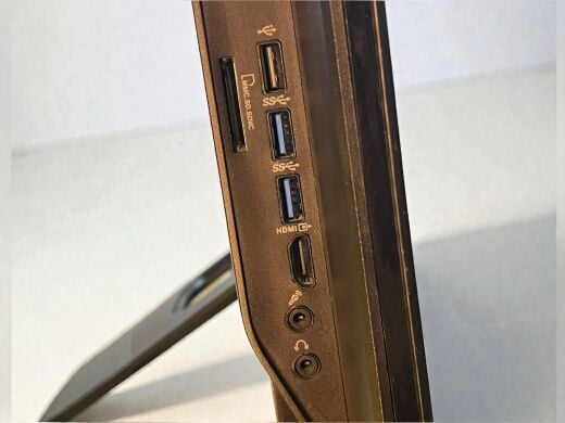 Моноблок Б-класс Asus ET2012AUKB / 20" (1600x900) TN / AMD E-450 (2 ядрa по 1.66 GHz) / 8 GB DDR3 / 120 GB SSD / AMD Radeon HD 6320 Graphics / WebCam