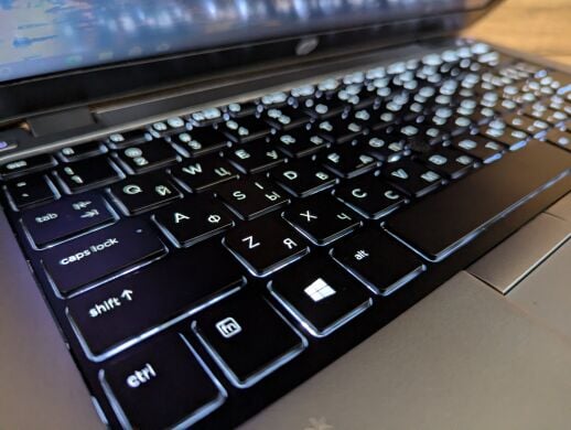 Нетбук HP EliteBook 820 G1 / 12.5" (1366x768) TN / Intel Core i7-4600U (2 (4) ядра по 2.1 - 3.3 GHz) / 8 GB DDR3 / 240 GB SSD / Intel HD Graphics 4400 / WebCam / Fingerprint / Windows 10 Нетбук HP EliteBook 820 G1 / 12.5" (1366x768) TN / Intel Core i7-4600U (2 (4) ядра по 2.1 - 3.3 GHz) / 8 GB DDR3 / 240 GB SSD / Intel HD Graphics 4400 / WebCam / Fingerprint / Windows 10