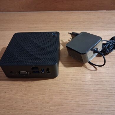 Неттоп MSI Cubi N B120 USFF / Intel Celeron N3060 (2 ядра по 1.6 - 2.48 GHz) / 8 GB DDR3 / 32 GB SSD / Intel HD Graphics / HDMI / Wi-Fi + Блок живлення